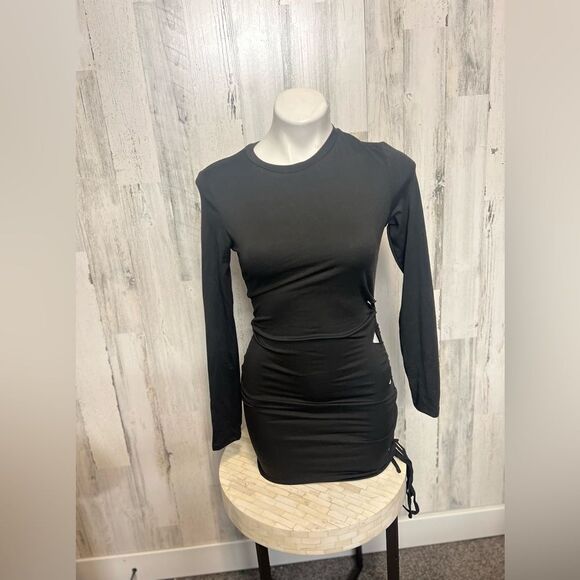 Black night dress - Picture 1 of 6